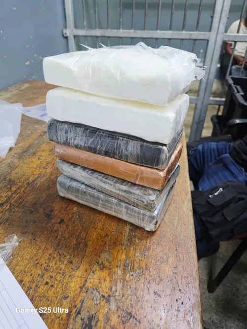 Police seizing gold cocaine in Somerset Park