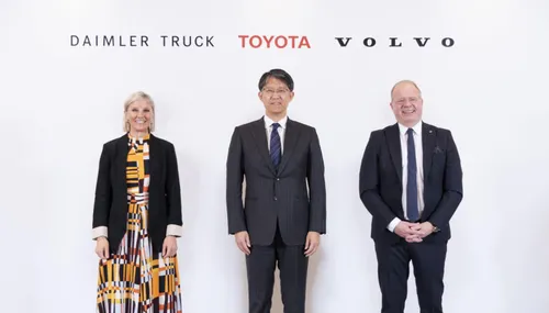 Hydrogen fuel cell truck