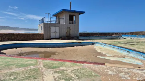 Inyoni Rocks pool in disrepair