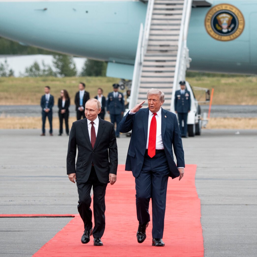 Map of Iran and Ukraine