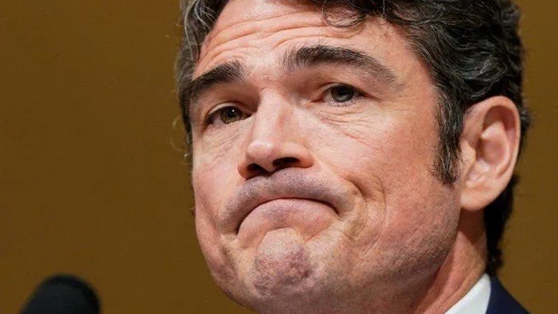 US flag and Iran flag