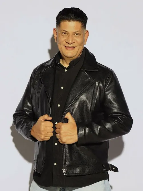 Ismail Abrahams on air at Metro FM