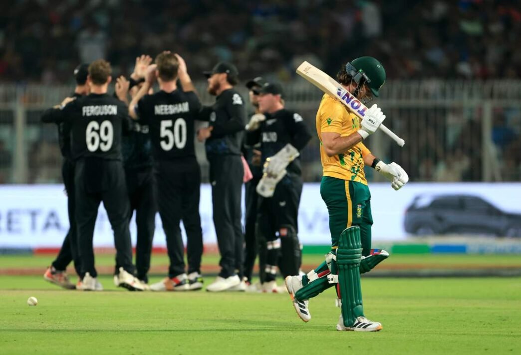Proteas players boarding a flight