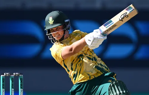 Kayla Reyneke in action for the Proteas Women
