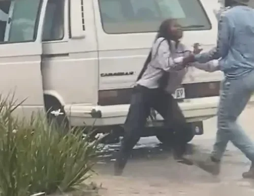 Minibus in Roodepoort