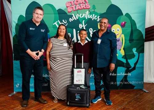 Zaywin Gillion holding his trophy