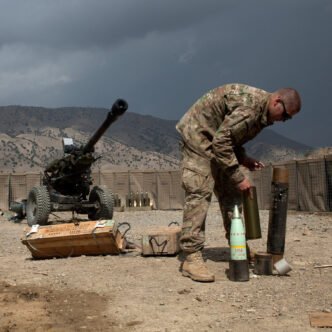 White phosphorus munition