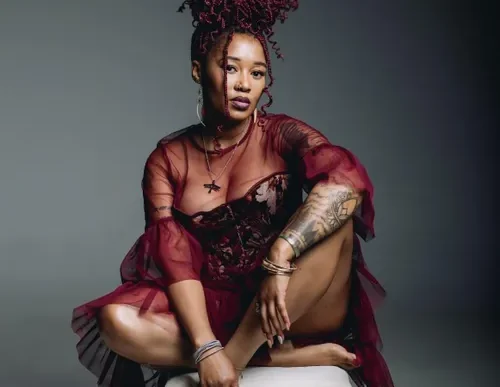 Zu. performing live on stage