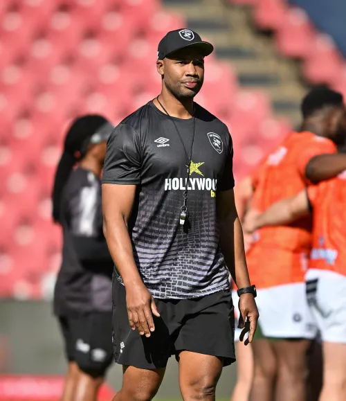 Eben Etzebeth in action