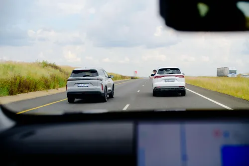Chery Tiggo 7 PHEV on the road