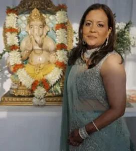 Mother and daughters