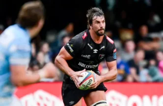 Eben Etzebeth in action