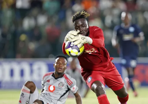 Sipho Chaine and Ian Otieno in action