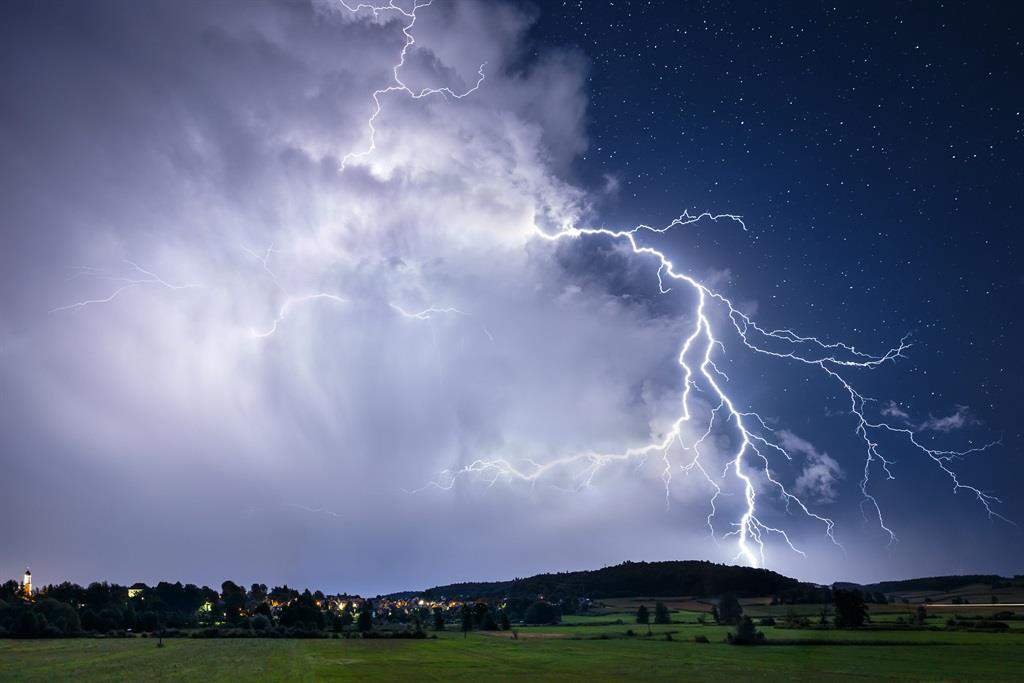 Severe thunderstorms in North West