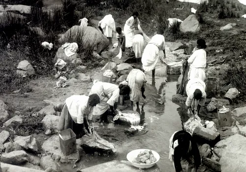 Photo of indentured Indian women in South Africa