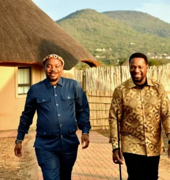 King Misuzulu kaZwelithini and Arnold Nododile