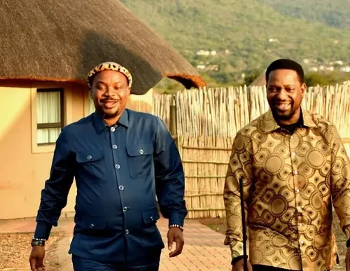 King Misuzulu kaZwelithini and Arnold Nododile