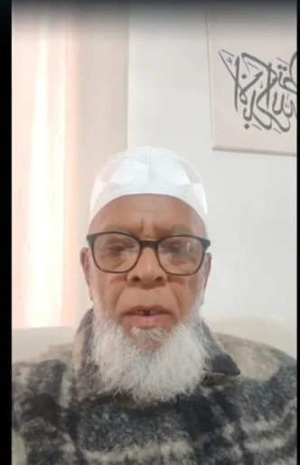 Mogamat Farouk Rylands speaking to his community